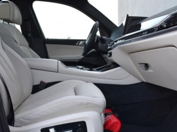 BMW X5 G05 SUV Plug-In Facelifting 3.0 50e 490KM 2026 BMW X5 xDrive50e Sport Suv 3.0 (489KM) 2026, zdjęcie 11