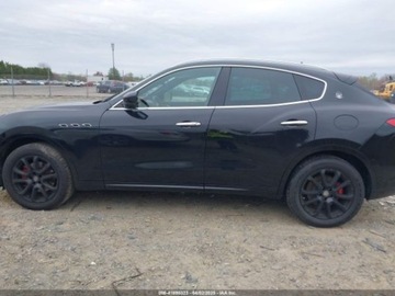 Maserati Levante 2017 Maserati Levante 2017 3.0l 3.0 Benzyna 345KM, zdjęcie 2