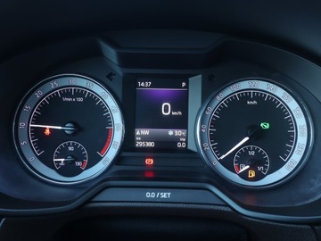 Skoda Octavia III Scout 2.0 TDI 184KM 2017 Skoda Octavia 2.0 TDI, 181 KM, 4X4, DSG, Skóra, zdjęcie 10