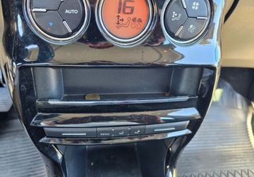 Citroen C3 II Hatchback facelifting 1.2 VTi 82KM 2016 Citroen C3 1,2 Benzyna 82 KM GWARANCJA Zamiana Zarejestrowany 1.2 Benzyna, zdjęcie 32