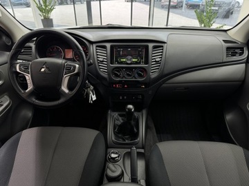 Mitsubishi L200 V Club Cab 2.4 154KM 2019 Mitsubishi L200 DC Invite / Wyciągarka / Hak / Sal, zdjęcie 12