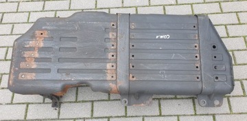 JEEP COMMANDER I 1 3.0 CRD KRYT NÁDRŽE PALIVA VANA ORIG.