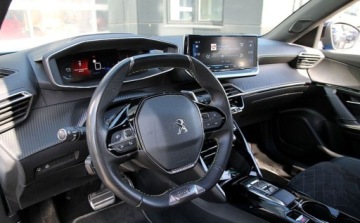 Peugeot 2008 II SUV 1.2 PureTech 130KM 2022 Peugeot 2008 208 1.2 PureTech GT SS EAT8 SalonPL Gwarancja od RiA 1.2, zdjęcie 3