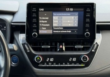 Toyota Corolla XII Sedan 1.8 Hybrid 122KM 2021 Toyota Corolla Kameraczujniki przod i tyl, salon Polska 1.8 Hybryda, zdjęcie 10