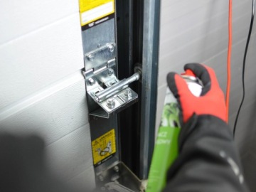 ЭКОХИМИЧЕСКИЙ ОЧИСТИТЕЛЬ ДЛЯ ВОРОТ