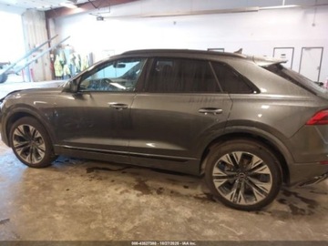 Audi Q8 2024 Audi Q8 2024r., 4x4, 3.0L 3.0 Hybryda 335KM, zdjęcie 5