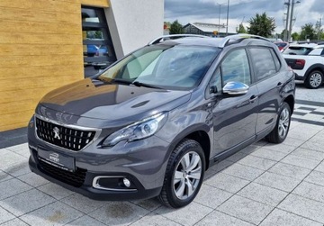 Peugeot 2008 I SUV Facelifting 1.2 PureTech 82KM 2017 Peugeot 2008 1.2 PureTech Style Chrom Alu Navi PDC, zdjęcie 1