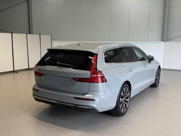 Volvo V60 II  Kombi Plug-In Facelifting 2.0 T6 350KM 2025 VOLVO V60 T6 AWD Plug-In Hybrid Plus Bright Combi 2.0(350KM) 2025, zdjęcie 5