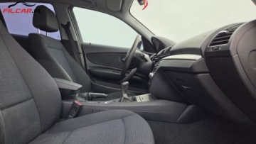 BMW Seria 1 E81/E87 Hatchback 5d E87 2.0 118d 143KM 2008 BMW Seria 1 Zarejestrowany POLIFT 5-Dzwiowy Aktualne OC i BT Mozliwa zamia, zdjęcie 11