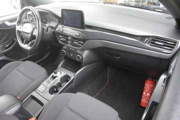 Ford Focus IV Kombi 1.0 EcoBoost 125KM 2019 Ford Focus 1.0EcoBoost STLine doinwestowany hak, zdjęcie 12
