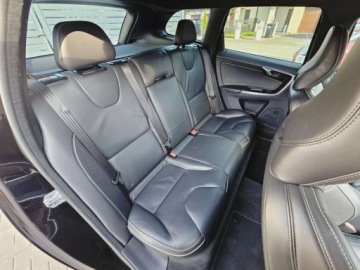 Volvo XC60 I SUV Facelifting 2.0 D3 DRIVE-E 150KM 2016 Volvo XC 60 R-Design___2.0 D3 150KM Geartronik BiXenon LED Skora Kamera Vi, zdjęcie 34