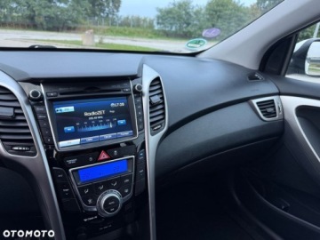 Hyundai i30 II Hatchback 3d 1.6 GDI 135KM 2013 Hyundai i30 Hyundai i30 blue 1.6 GDI YES Gold 1.6 Benzyna 135KM, zdjęcie 26