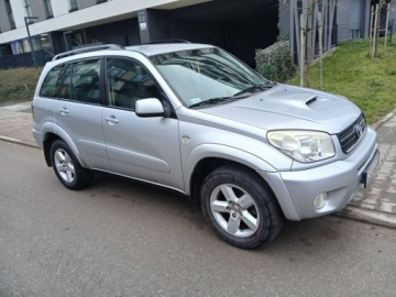 Toyota RAV4 II 2.0 16V D-4D 116KM 2004 TOYOTA RAV-4 2,0 D4D, zdjęcie 9