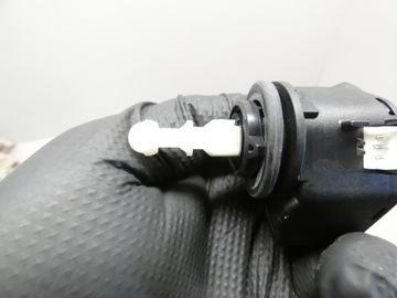 MOTOREK REGULACE SVĚTLA VW GOLF V 03-09 008830-00