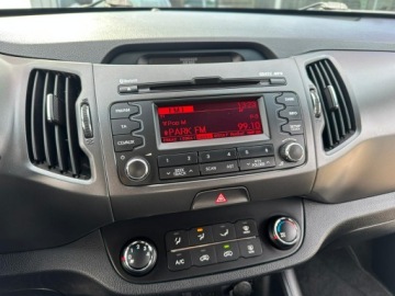 Kia Sportage III SUV 1.6 GDI 135KM 2013 Kia Sportage LED Grzany fotel x4 Tempomat Czujniki, zdjęcie 20