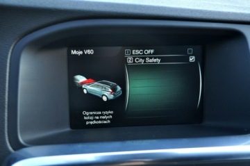 Volvo V60 I Kombi Facelifting 2.0 D3 136KM 2014 Volvo V60 2.0 D3 5-Cylindrów Lift Digital Led, zdjęcie 24