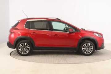 Peugeot 2008 I SUV Facelifting 1.2 PureTech 110KM 2018 Peugeot 2008 1.2 PureTech, 1. Właściciel, Skóra, zdjęcie 5