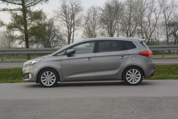 Kia Carens IV Minivan 1.7 VGT CRDi 141KM 2016 Kia Carens 1.7CRDI 7 osobowy nawi kamera skóra, zdjęcie 3