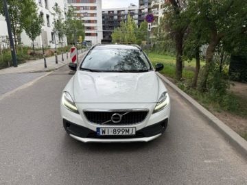 Volvo 2018 Volvo V40 Cross Country D4 Momentum, 190 KM, 2018 r., zdjęcie 1