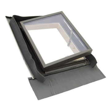 Wyłaz Dachowy Drewniany Świetlik 85x85 + Kołnierz