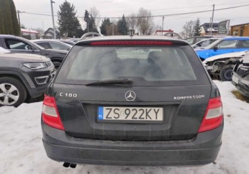 Mercedes Klasa C W204 Kombi T204 1.8 180 K 156KM 2008 Mercedes-Benz Klasa C 112008r. 1.8 Benzyna. Lekko uszkodzony lewy bok. Jez, zdjęcie 18