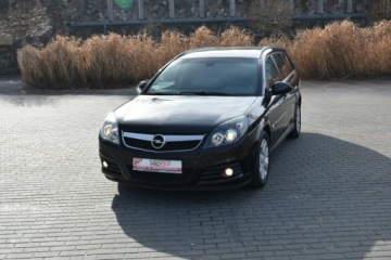 Opel Vectra C Kombi 2.8 V6 turbo ECOTEC 250KM 2008 Opel Vectra 2.8 250KM Manual 2008r. Skóra, zdjęcie 21