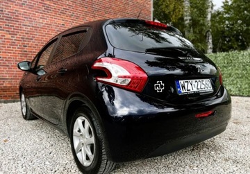 Peugeot 208 I Hatchback 3d 1.2 VTI 82KM 2014 Peugeot 208 Salon PL Czujniki Kamera niski przebieg Gwarancja w cenie Waw, zdjęcie 30