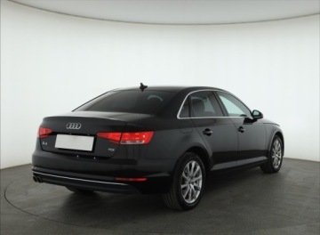 Audi A4 B9 Limousine 2.0 TDI 190KM 2018 Audi A4 2.0 TDI, 187 KM, Navi, Xenon, Bi-Xenon, zdjęcie 4