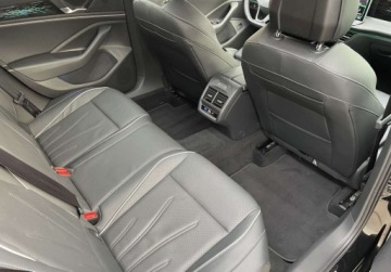 Volkswagen Passat B8 Variant Facelifting 2.0 TDI SCR 150KM 2024 Volkswagen Passat Variant Elegance salon PL gwar. masaz matrix kamery360 V, zdjęcie 11