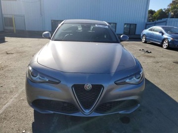 Alfa Romeo Giulia II Sedan Facelifting 2.0 Turbo 280KM 2021 Alfa Romeo Giulia TI 2021 2.0l 2.0 Benzyna 280KM, zdjęcie 5