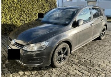 Volkswagen Golf VII Hatchback 3d 1.6 TDI BlueMotion 110KM 2015 Volkswagen Golf Bezwypadkowy, nowe sprzeglo, LOUNGE 1.6 Diesel 110KM, zdjęcie 37