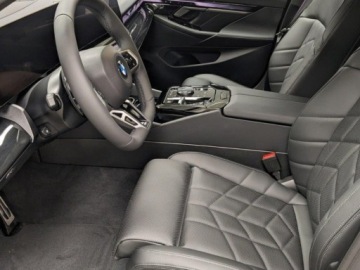 BMW Seria 5 G90-91 Touring 2.0 520d 197KM 2026 BMW Seria 5 520d xDrive Sport Sedan 2.0 (197KM) 2026, zdjęcie 2