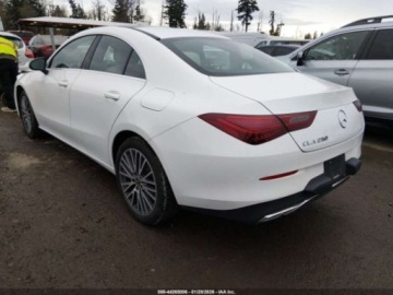 Mercedes CLA C118/X118 2025 Mercedes-Benz CLA 250 Coupe 2025 2.0 Benzyna 221KM, zdjęcie 3
