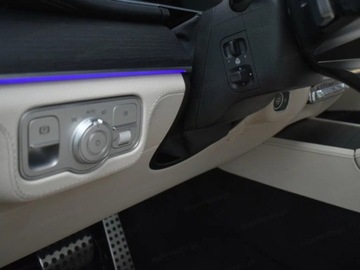 Mercedes GLS X167 SUV Facelifting 3.0 450d 367KM 2025 MERCEDES-BENZ GLS 450 d 4-MATIC AMG Line 3.0 (367KM) 2025, zdjęcie 11