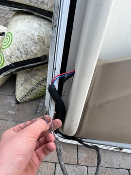 ВХОДНЫЕ ДВЕРИ DOMETIC RAPIDO