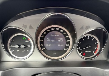 Mercedes Klasa C W204 Limuzyna 1.8 180 K 156KM 2010 Mercedes-Benz Klasa C Parktronik przod tyl Podgrzewane fotele pol-skora el, zdjęcie 20