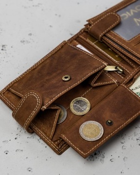 Always Wild skórzany męski portfel z zapinką RFID