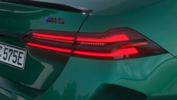 BMW Seria 5 G90-91 M Sedan 4.4 V8 727KM 2026 BMW M5 M5 Sedan 727 KM PHEV - Gotowy do Odbioru - Kamera 360 4.4 727KM, zdjęcie 8