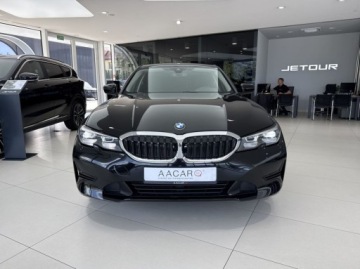 BMW Seria 3 G20-G21 Limuzyna 2.0 318i 156KM 2022 BMW Seria 3 318i Advantage Kamera cofania Podgrzewane fotele LED FV23, zdjęcie 5