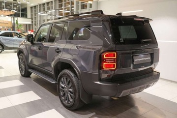 Toyota Land Cruiser VII Terenowy 5d 2.8 D-4D 204KM 2024 Toyota Land Cruiser LC 2.8 D-4D Executive aut 2.8 Diesel 205KM, zdjęcie 3