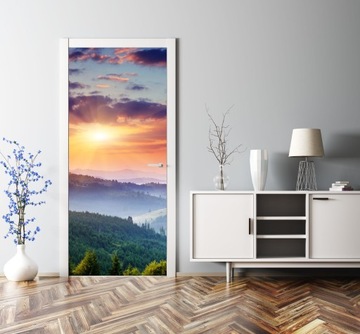 ZACHÓD SŁOŃCA W GÓRACH okleina naklejka na drzwi