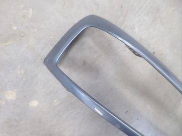 PASSAT B3 88-93 РЕШЕТКА ПЕРЕДНЯЯ 357853653