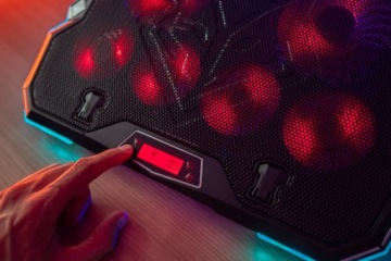 PODSTAWKA PODKŁADKA CHŁODZĄCA REGULOWANA 9-17'' LED RGB 2x USB POD LAPTOPA