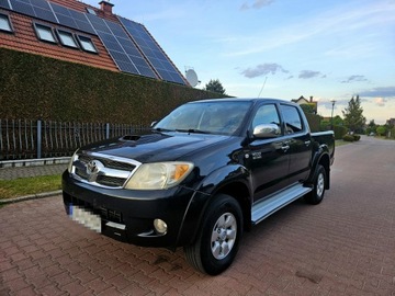 Toyota Hilux VII Podwójna kabina 3.0 D-4D 171KM 2009