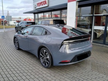 Toyota Prius V (XW60) 2.0  Hybrid Dynamic Force Plug-in 223KM 2025 Od ręki - Executive 2.0 Plug-in Hybrid 223KM | Kamera 360!, zdjęcie 2