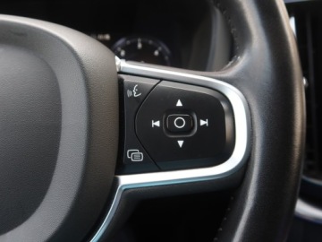 Volvo XC60 II 2019 Volvo XC60 B4 AWD, 1. Właściciel, 194 KM, 4X4, zdjęcie 19