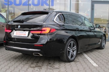 BMW Seria 5 G30-G31 Touring Facelifting 2.0 520d 190KM 2021 BMW SERIA 5 Luxury Line xdrive, zdjęcie 4