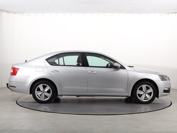 Skoda Octavia III Liftback Facelifting 1.5 TSI ACT 150KM 2019 Skoda Octavia 1.5 TSI, Salon Polska, Klima, zdjęcie 5