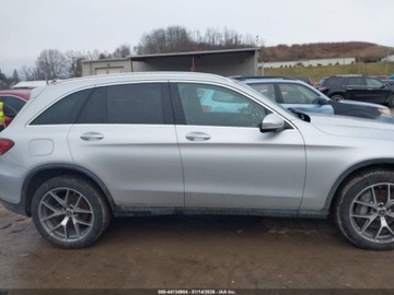 Mercedes GLC C253 2020 Mercedes-Benz GLC 300 4Matic 2020 2.0 Benzyna 255KM, zdjęcie 6