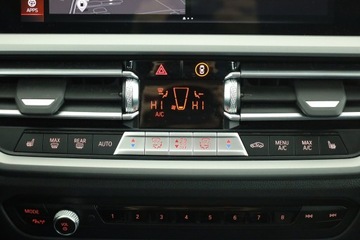 BMW Seria 3 G20-G21 Touring 2.0 318i 156KM 2022 BMW 3 318 i, Salon Polska, Serwis ASO, Automat, zdjęcie 12